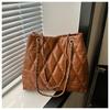 Bolsa Feminina Versátil Casual Bordada Matelassê Texturizada Inverno 2024 Nova Simples Corrente Ombro Transversal Axila Grande Capacidade