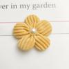 Nuevo Lámpara de perlas núcleo de terciopelo flor rayada accesorios para la cabeza de niños accesorios de broche de flores DIY accesorios para ropa bolso