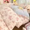 Juego de ropa de cama de cuatro piezas de coral de leche de grado A, funda de edredón de invierno con forro polar, juego de cuatro piezas de franela engrosada tamaño individual/king