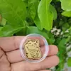 Oro Puro 999 Pegatina de Oro para Teléfono 2mg Paz y Alegría Dios de la Riqueza con Adhesivo Trasero Pequeño Regalo para Atraer Tráfico Fabricante Mayorista