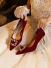 Fivela quadrada camurça salto alto feminino stiletto pérola bico fino boca rasa vermelho sapatos de casamento feminino banquete de casamento sapatos da moda femininos