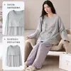 Pijama de algodón puro para mujer con copas incorporadas en el pecho, nuevo conjunto de ropa de estar casual y de estilo simple de manga larga para primavera y otoño, adecuado para usar fuera