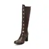 Botas Femininas Novas Outono e Inverno de Comércio Exterior, Botas de Cano Alto Fashion com Rebites, Botas de Salto Alto Grossas, Tamanhos 33-46, Desejo Botas de Tamanho Grande da Amazon