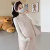 Vestido chaleco de otoño estilo coreano, suave para maternidad, sin mangas con encaje calado, ajuste ceñido elástico con capa interior de manga larga