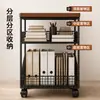 Estante de almacenamiento de escritorio con múltiples niveles y ruedas, un pequeño carrito para uso doméstico, conveniente para organizar y almacenar mochilas escolares, libros y papelería