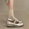 Zapatos Mary Jane plateados para mujer, nuevos zapatos de noche estilo ballet para verano 2026, combinados con una falda, con aumento de altura incorporado