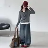 Sudadera con Capucha de Rayas Falsa de Dos Piezas para Niñas, Otoño y Primavera 2026, Nuevo Conjunto de Moda Estilo Coreano con Jeans de Pierna Ancha