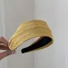 Diadema Plisada Rayada de Ala Ancha con Dientes, Diadema Antideslizante, Accesorio para el Cabello Antideslizante, Nuevo Modelo 2026 para Uso Diario