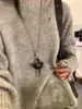Dulce Fresca Estilo Chica Picante Colgante de Amor Marrón Collar Cadena para Suéter Cadena de Clavícula Nueva de Otoño e Invierno Ke Desmontable Accesorios