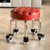 Banqueta Baixa Doméstica com Rodízios Giratórios, Banquinho Pequeno para Crianças Aprendendo a Andar, Banqueta para Manicure e Costura, Banquinho Pequeno