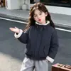 Abrigo para Niñas Otoño Invierno 2026 Estilo Nuevo Ropa de Invierno para Bebé Parte Superior de Lana de Cordero Chaqueta Gruesa con Felpa para Niños Ropa de Algodón Moderna