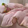 Novo conjunto de quatro peças com bordado de concha em fio fofo, design liso, lavável à máquina, adequado para camas de solteiro e casal, dormitórios estudantis e pousadas