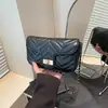 Bolso Hebilla de Cierre para Mujer Bolso Cuadrado Pequeño Primavera y Verano Estilo Coreano Simple Casual Superficie Suave Bolso de Mujer Bolso Cruzado para Viajero con Cadena