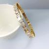 Pulsera de explosiones europeas y americanas pequeña fresca Joyería de cobre con incrustaciones de circonita al por mayor Moda coreana sentido nicho Joyería Super Flash