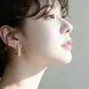 Pendientes de Perla Sencillos y de Lujo Estilo Japonés y Coreano para Mujer, Versátiles y Elegantes para el Uso Diario, Diseño de Alta Gama, Pendientes Chapados en Oro de 18 Quilates