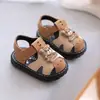 Sapatos de Chorar 2026 Verão Sola Macia Antiderrapante Sandálias para Bebê para Meninos e Meninas de 1-2 Anos Sapatos Fechados para Bebê Caminhar Princesa