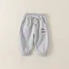 Nuevos pantalones deportivos de otoño para niños 2026, pantalones exteriores holgados para bebés y niños pequeños, pantalones de chándal deportivos para exteriores para niños