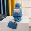 Conjunto de Bufanda y Gorro de Punto Estilo Coreano para Niños, Set de 2 Piezas para Niños y Niñas, Letras Bordadas, Color Sólido, Gorro de Bebé Versátil para Invierno