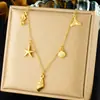 Collar con colgante de concha, estrella de mar y caballito de mar, acero inoxidable con baño de oro, estilo vacación en la playa, cadena para la clavícula para mujer, artículo popular transfronterizo