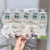 Meias Femininas Novas para Outono e Inverno, Meias para Estudantes de Canoa Média, Meias Esportivas Femininas Estilo Coreano de Canoa Média, Meias Esportivas de Algodão Fofas e Versáteis