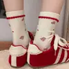 Calcetines Rojos de Año Nuevo con Lazo para Niñas y Mujeres, Calcetines de Media Pantorrilla Otoño/Invierno, Estilo Coreano Floral, Absorbentes de Sudor, Sin Costuras, Calcetines Rojos del Zodiaco del Año del Caballo