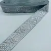 Directo de fábrica cinta jacquard geométrica cruzada seda dorada y plateada cinta de flor pequeña joyería ropa equipaje accesorios de decoración