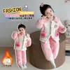 Pijama de una pieza para niños, terciopelo de coral, otoño e invierno, forro polar, engrosado, saco de dormir para bebé, ropa de casa de franela con dinosaurios para niños.