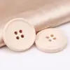 Botões coloridos de resina para ternos, camisas e casacos; botões redondos de quatro furos; cor sólida, versátil, adequados para casacos de lã e trench coats