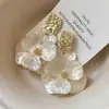 Estilo Bohemio Verde Esmeralda Pendientes Blancos Súper Hada Pendientes para Mujer 2025 Nuevo Estilo Popular Pendientes de Lujo Accesible