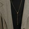 Estilo ins coreano personalizado nicho diseño geométrico de línea anudado cadena de hueso de serpiente versátil cadena de suéter de 18K sentido de la moda