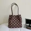 Nuevos Bolsos de Otoño para Mujer Lunares 2026 Gran Capacidad Bolso de Ante Hombro Único Estilo Coreano Tote Versátil Casual Terciopelo Viaje