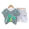 Traje de Moda de Verano para Niños de Manga Corta Estilo Nuevo Moda y Estilo Occidental Rayado de Dinosaurio Pterodáctilo Cuello Redondo Manga Corta Conjunto de Dos Piezas