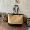 Comercio Exterior Transfronterizo Otoño e Invierno 2026 Bolso Nuevo para Mujer Bolso de Hombro Versátil Acolchado Simple Retro Bolso Tote de Gran Capacidad