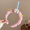 Diadema divertida estilo coreano de dibujos animados para mujer, con diseño de peluche, perfecta para usar al aplicar mascarillas faciales o lavarse la cara, y también adecuada para crear un peinado de coleta alta.
