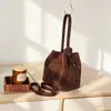 Bolso cruzado de cubo de ante para mujer, estilo francés casual, piel de vaca esmerilada, 2026, nuevo, de cuero genuino, elegante y lujoso
