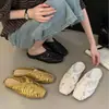 Meias Chinelos Fechadas no Dedo Estilo Coreano 2026 para Mulheres, Sapatos Planos Preguiçosos com Acabamento de Luxo, Sandálias Vazadas de Verão
