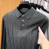 Nova coleção Primavera/Outono 2026: camisa polo casual de algodão puro masculina, suéter de tricô com listras verticais