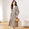 Vestido de Manga Comprida 2026 Primavera e Outono Novo Estilo Roupas Femininas Estilo Francês Colarinho de Temperamento Cintura Marcada Emagrecimento Floral Francês Saia Longa