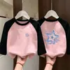 Camiseta Térmica de Forro Polar para Niñas 2026 Otoño/Invierno Nuevo Estilo Estilo Coreano Parche de Dibujos Animados Manga Larga para Niños Medianos y Grandes Top para Niñas