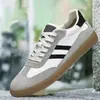 Zapatos Deportivos Estilo Retro Británico Comercio Electrónico Transfronterizo Zapatos de Entrenamiento Alemanes de Suela Plana Zapatos Casuales Forrest Gump Distribución Dropshipping Zapatos para Hombre