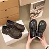 4CM~Mocasines de Mujer 2026 Verano Nuevos Estilo Británico Zapatos de Suela Gruesa Versátiles Slip-On Zapatos de Cuero Marrón
