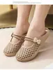 Zapatos estilo cocodrilo para estudiantes mujeres, versión coreana, ligeros, antideslizantes, resistentes al desgaste, pantuflas casuales de punta cerrada, para uso exterior en verano, sandalias planas para enfermeras, antideslizantes