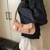 Bolso tipo baguette popular transfronterizo para mujer, nuevo y elegante bolso cruzado versátil para el verano 2026, bolso de hombro y para debajo del brazo a la moda