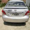 Adecuado para Toyota Vios Alerón Trasero 2008-2013 Vios Antiguo Modificado con Piezas Decorativas Perforadas Iluminadas Alerón Fijo