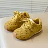 Tênis Esportivo Feminino 2026 Primavera/Outono Novo Estilo Tênis Cortez Infantil Solado Macio Tênis de Skate para Bebês Tênis Casual da Moda Infantil