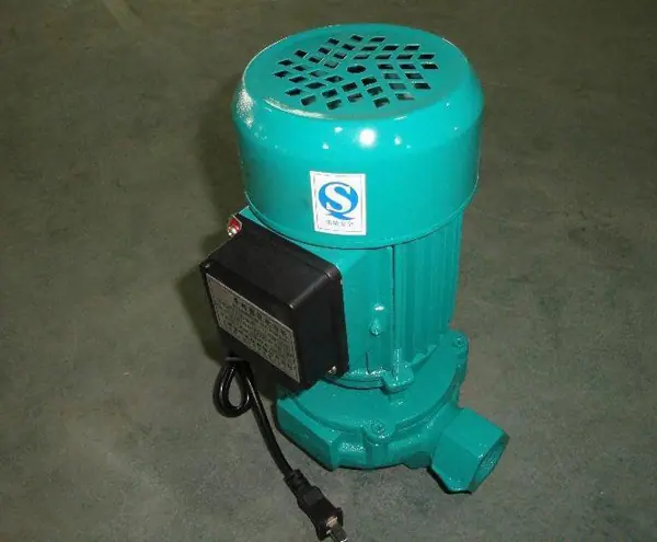 SGPB型防爆管道泵1.jpg