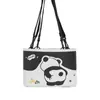 El organizador de respaldo de asiento de coche Blue Rain, con un lindo diseño de panda, es una caja de almacenamiento versátil para el coche y un cubo de basura estilo caricatura.