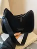 Bolso de Hombro Estilo Coreano 2025 Bolso Cruzado de Gran Capacidad Bolso Almohada Bolso de Mano Simple de Otoño Bolso Cruzado de Moda para Mujer