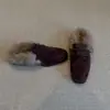 Zapatos peludos retro de punta cuadrada y tacón grueso, nuevo estilo otoño e invierno 2026, de nicho y elegantes, mules simples sin cordones de punta cerrada para mujer