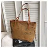 Bolsa de Gran Capacidad 2025 Nueva Moda Bolso de Hombro Versátil para Viajes Diarios Bolso Tote de Mano Bolsa de Viaje Grande con Letras para Mujer
